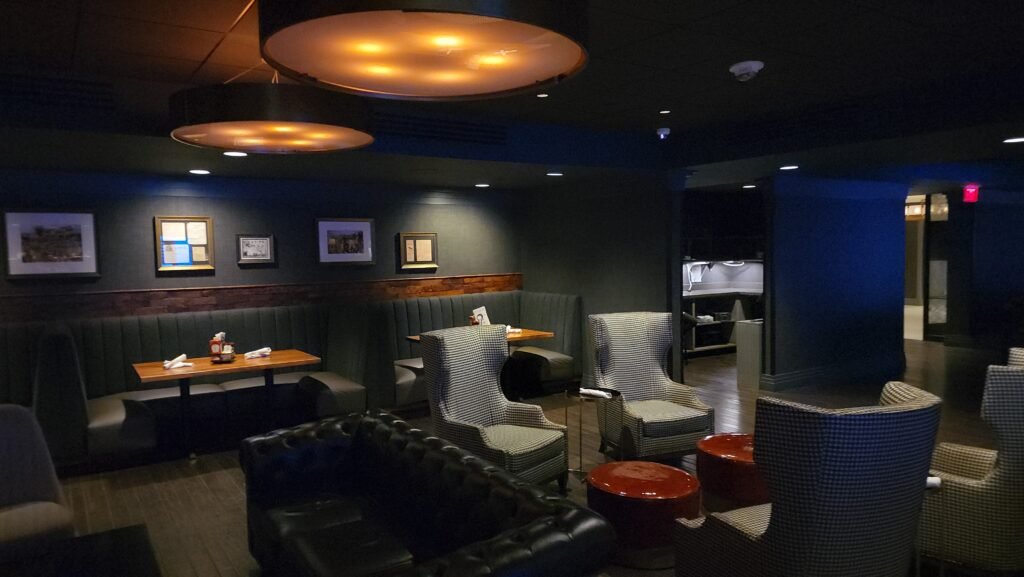 Jockey Silks Bourbon Bar lounge